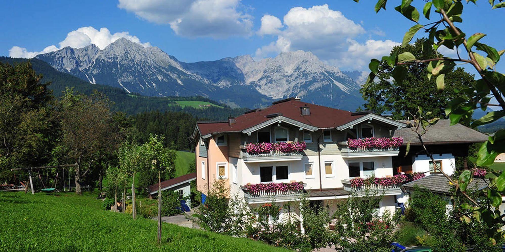 Bed & Breakfast Landhaus Strasser Söll Екстериор снимка